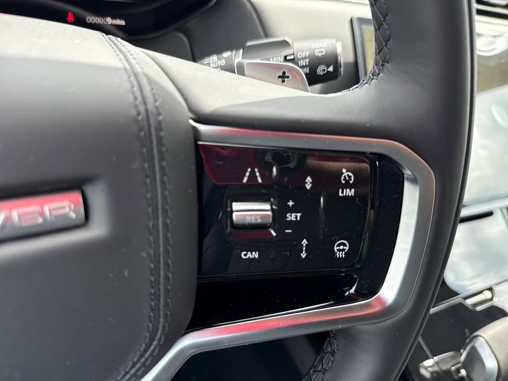 New 2025 Land Rover Range Rover Sport SE image 21