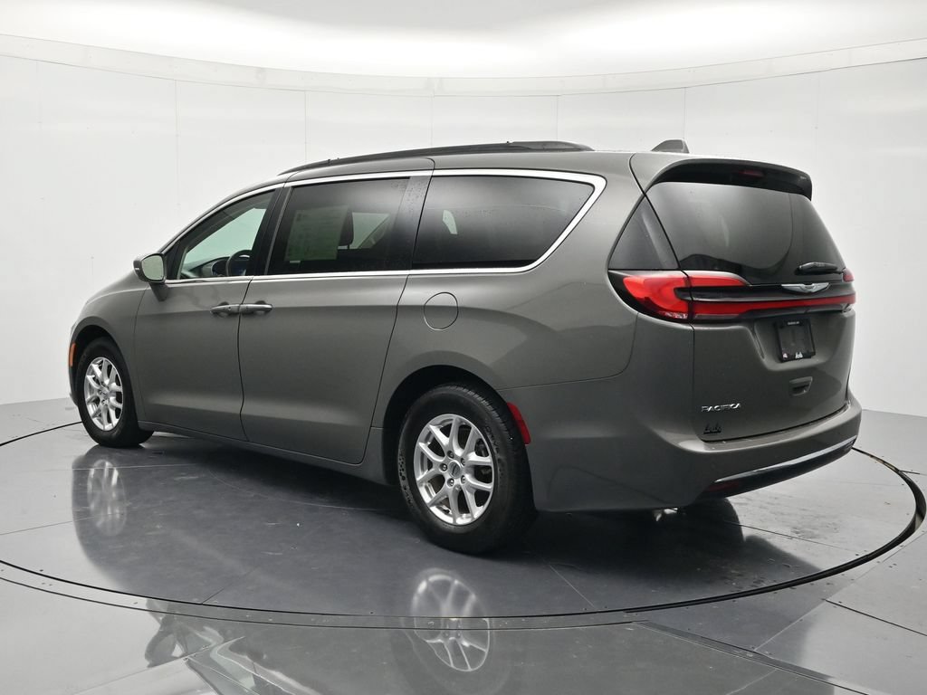 Used 2022 Chrysler Pacifica Touring-L FWD image 7