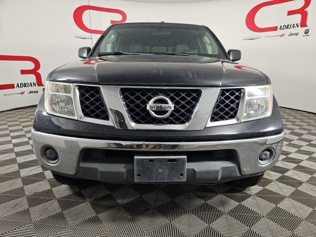 Used 2008 Nissan Frontier SE w/ Power Pkg image 2