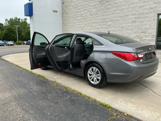 Used 2012 Hyundai Sonata GLS FWD image 11