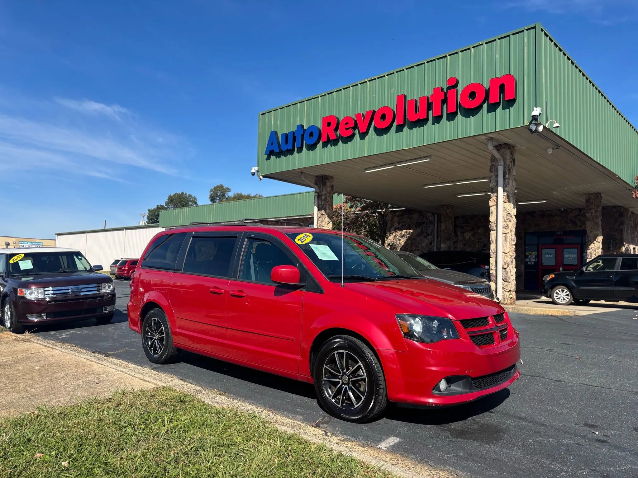 Used 2016 Dodge Grand Caravan R/T