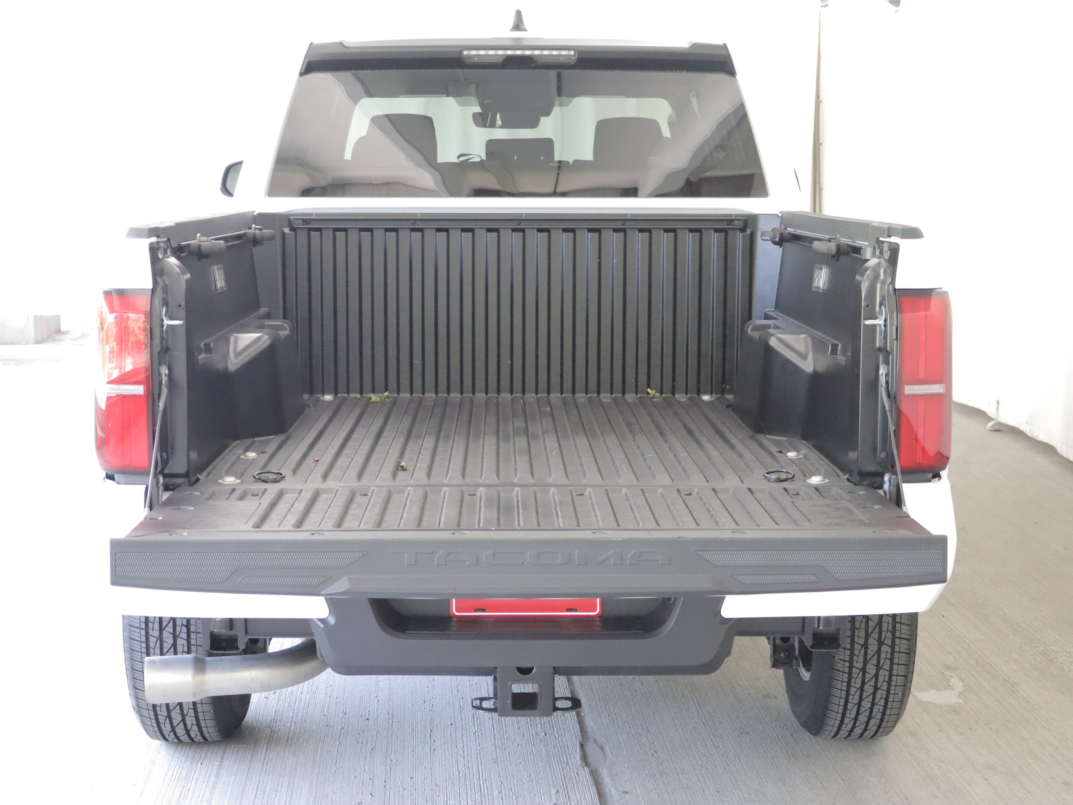 Used 2026 Toyota Tacoma SR5 RWD image 26