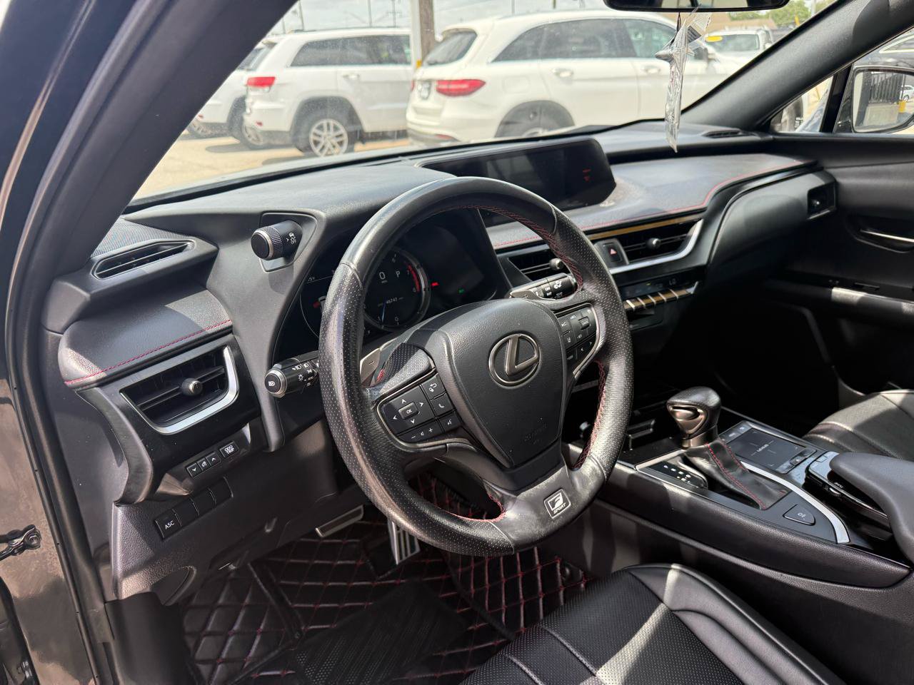 Used 2022 Lexus UX 200 F Sport w/ Accessory Package (Z2) FWD image 8
