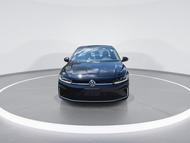 New 2025 Volkswagen Jetta SE image 3