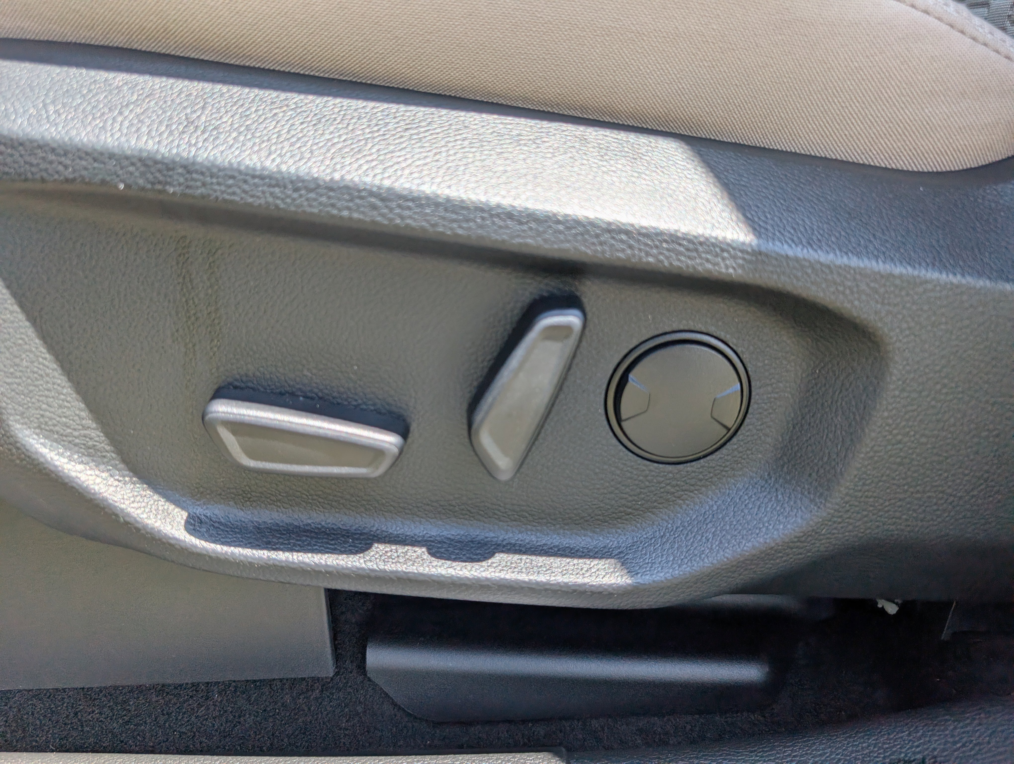 New 2025 Ford Ranger XLT w/ Equipment Group 301A High image 26