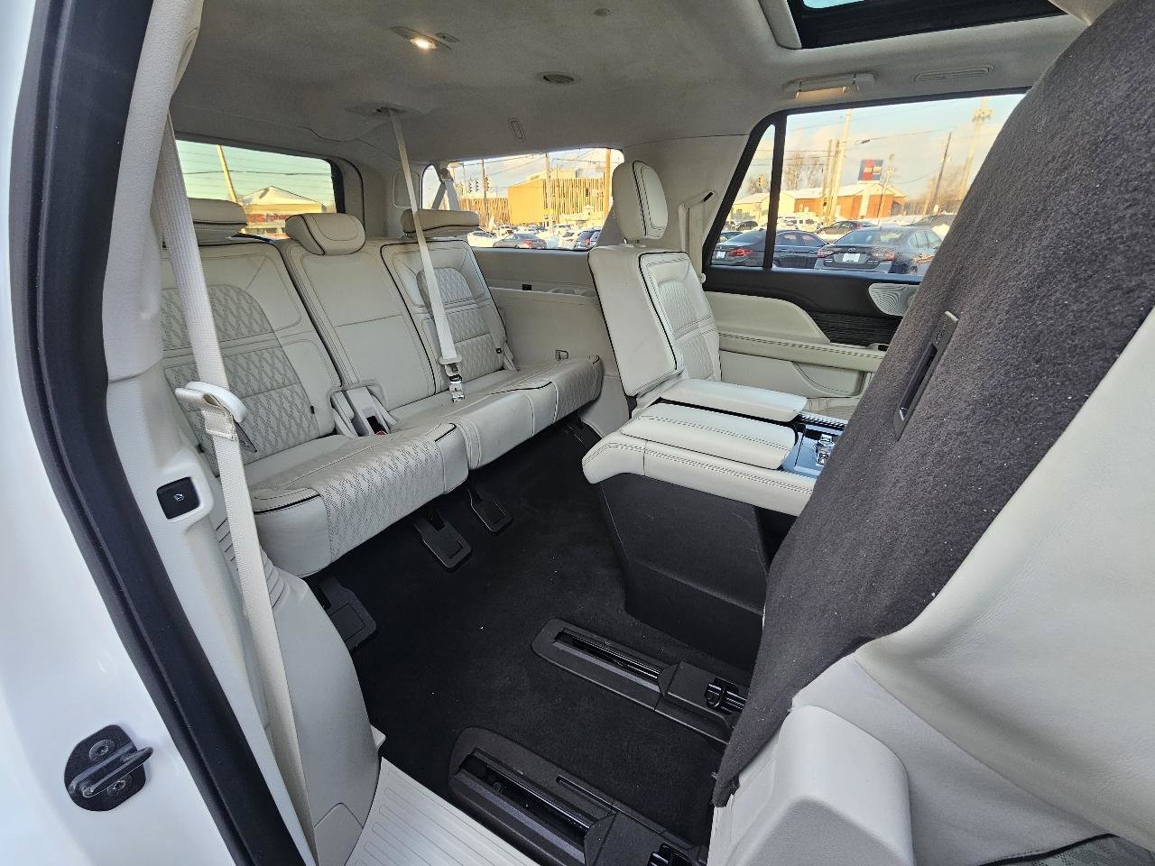 Used 2018 Lincoln Navigator L Black Label w/ Cargo Package AWD/4WD image 68