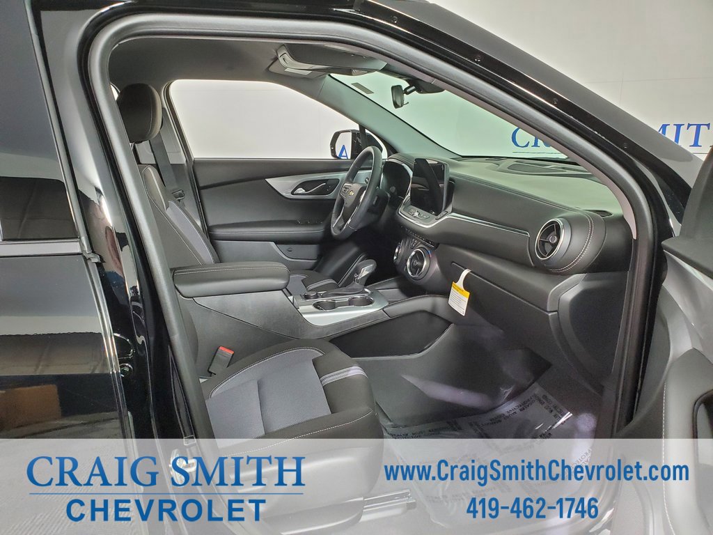 New 2025 Chevrolet Blazer LT w/ Redline Edition image 35