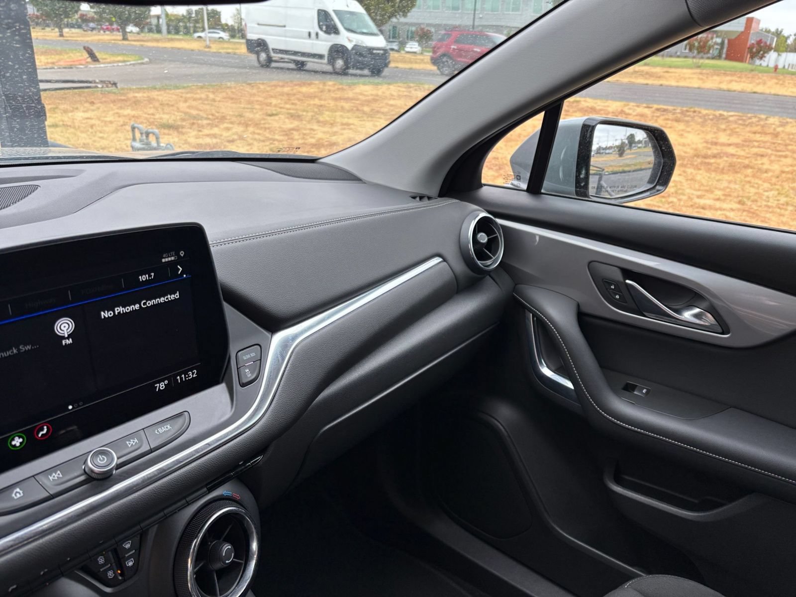 Used 2026 Chevrolet Blazer LT FWD image 36