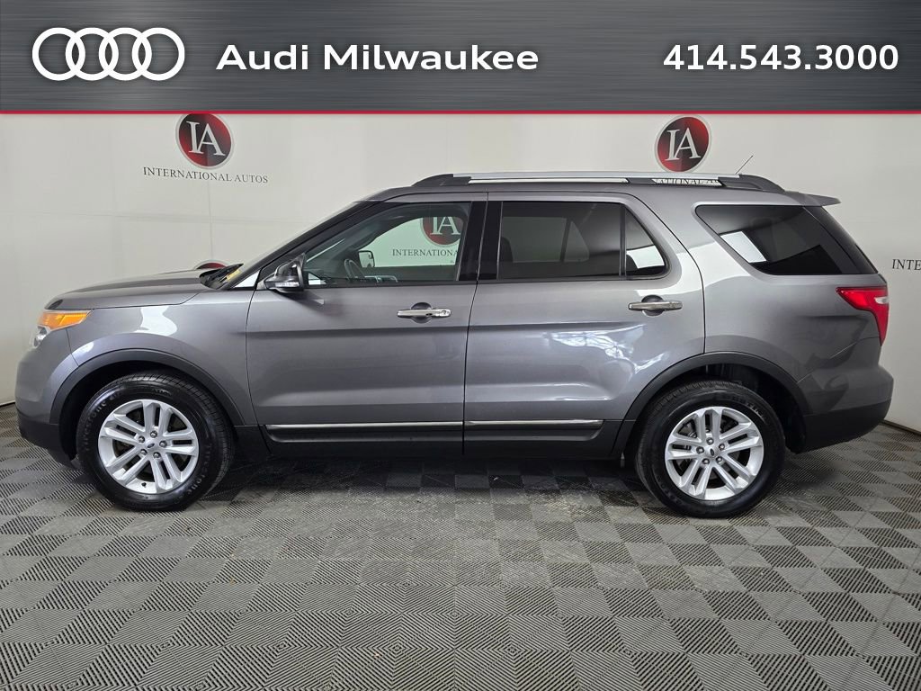 Used 2014 Ford Explorer XLT w/ Equipment Group 202A image 6