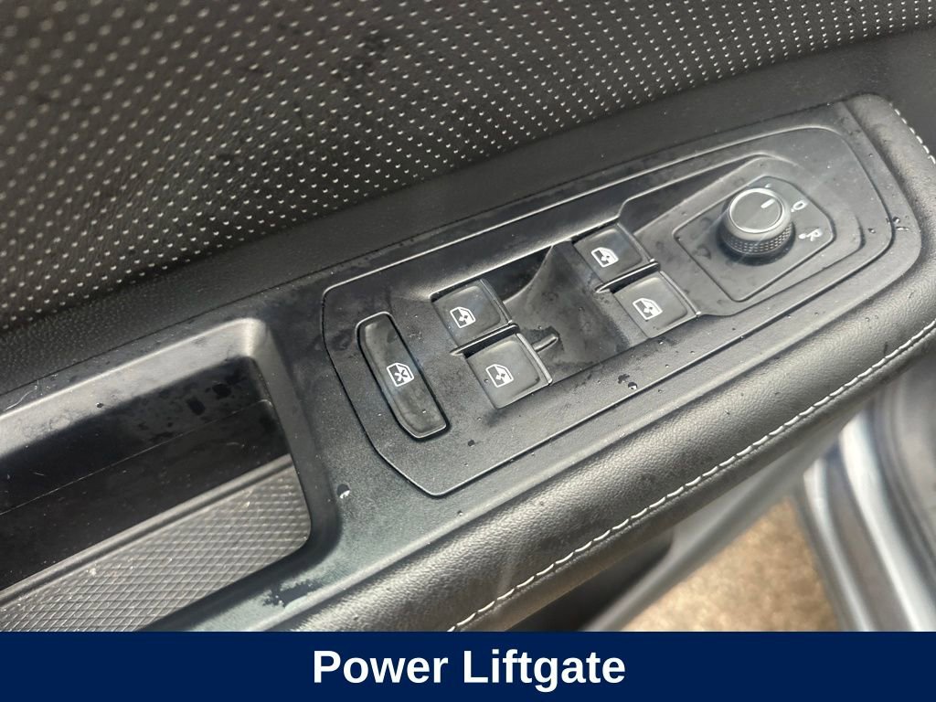 Used 2024 Volkswagen Atlas SE image 12