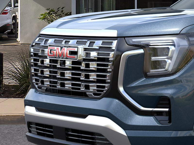 New 2026 GMC Terrain Denali w/ LPO, Black Badging Package AWD/4WD image 13