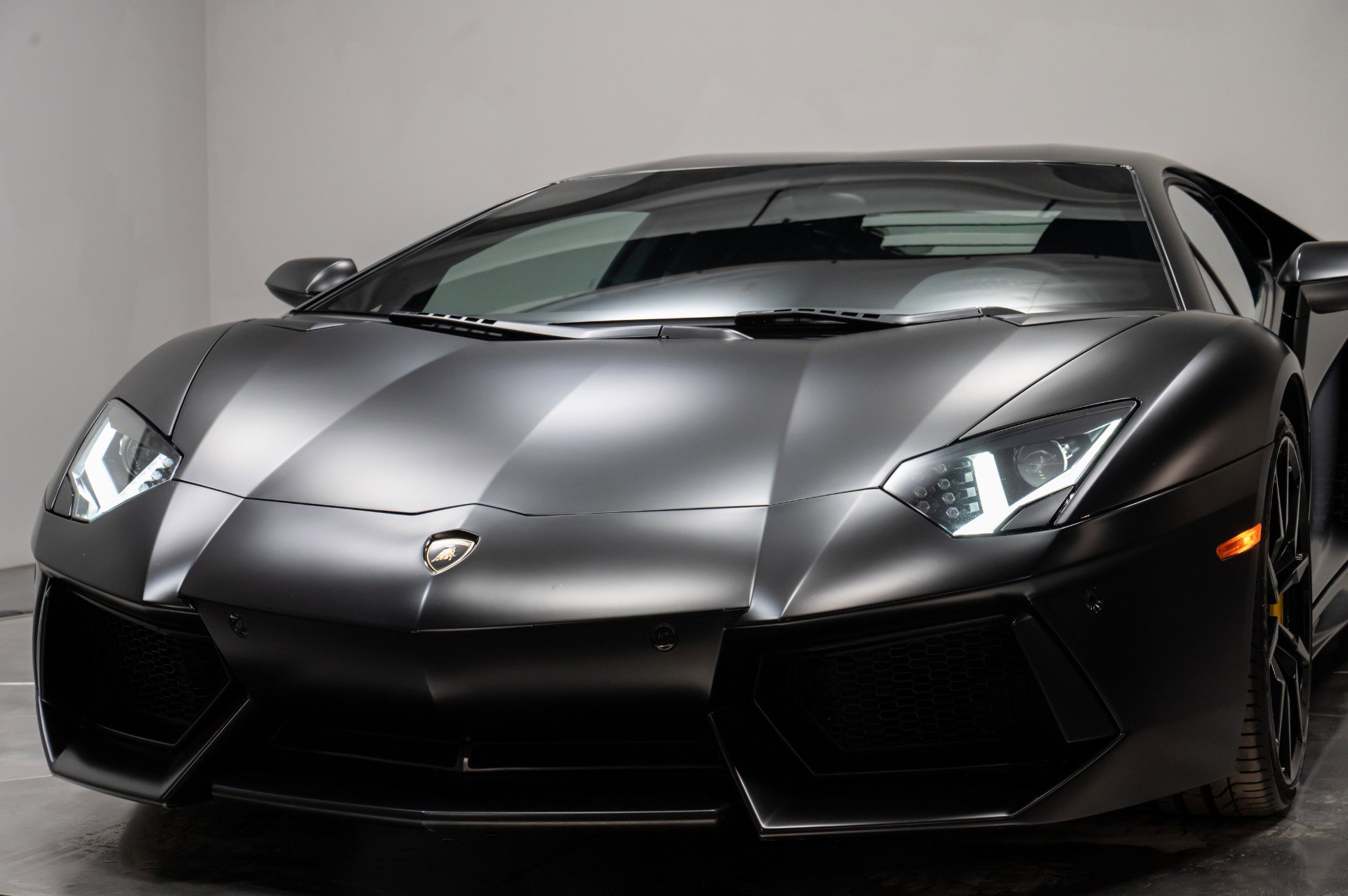 Used 2014 Lamborghini Aventador LP 700-4 image 52