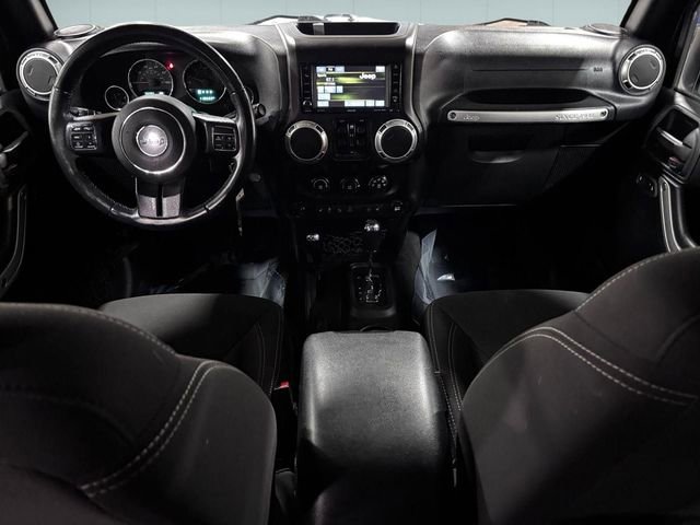 Used 2017 Jeep Wrangler Unlimited Sahara w/ Dual Top Group image 23