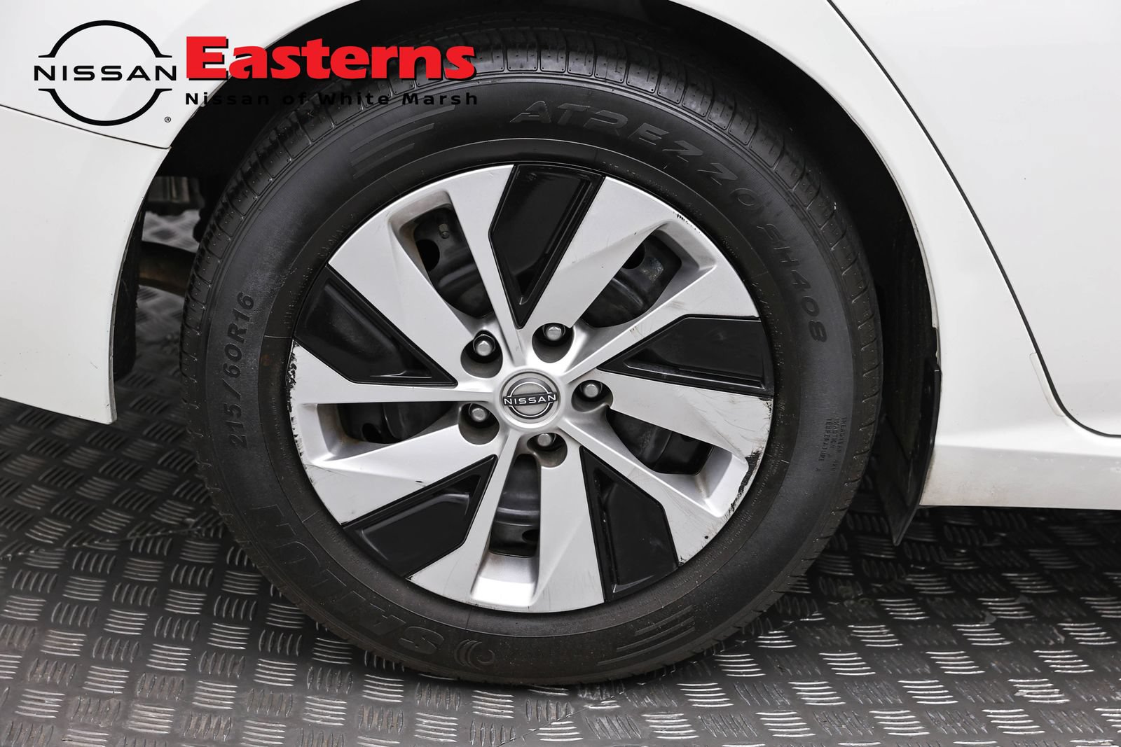 Used 2024 Nissan Altima 2.5 S FWD image 29