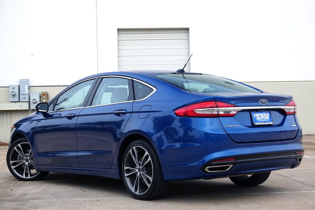 Used 2018 Ford Fusion SE w/ Fusion SE Technology Package image 4