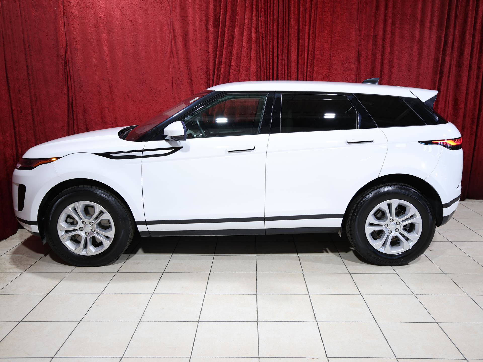 Used 2020 Land Rover Range Rover Evoque S image 4
