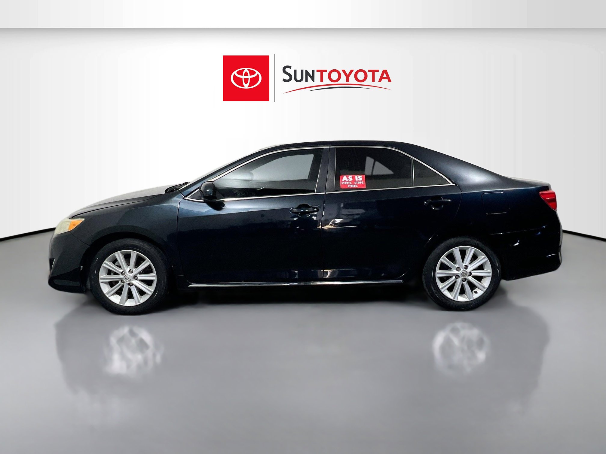 Used 2014 Toyota Camry XLE w/ Leather Package image 7