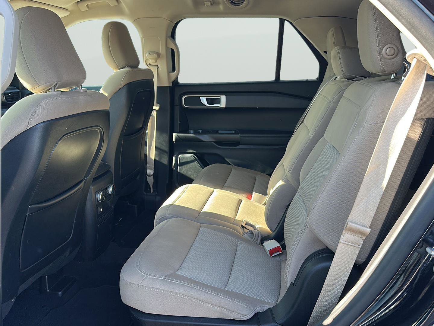 Used 2020 Ford Explorer 2WD image 24