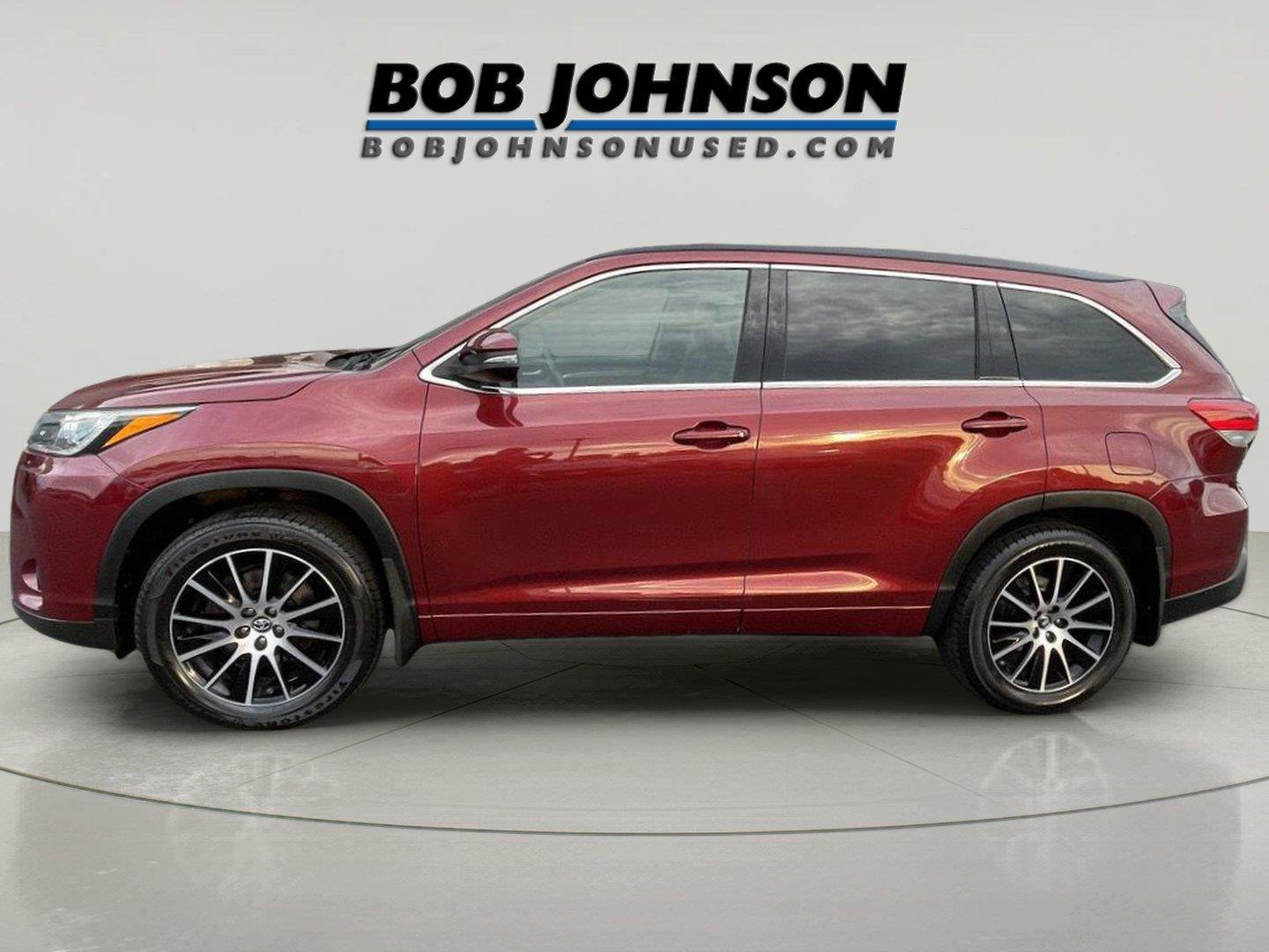 Used 2018 Toyota Highlander XLE AWD/4WD image 4