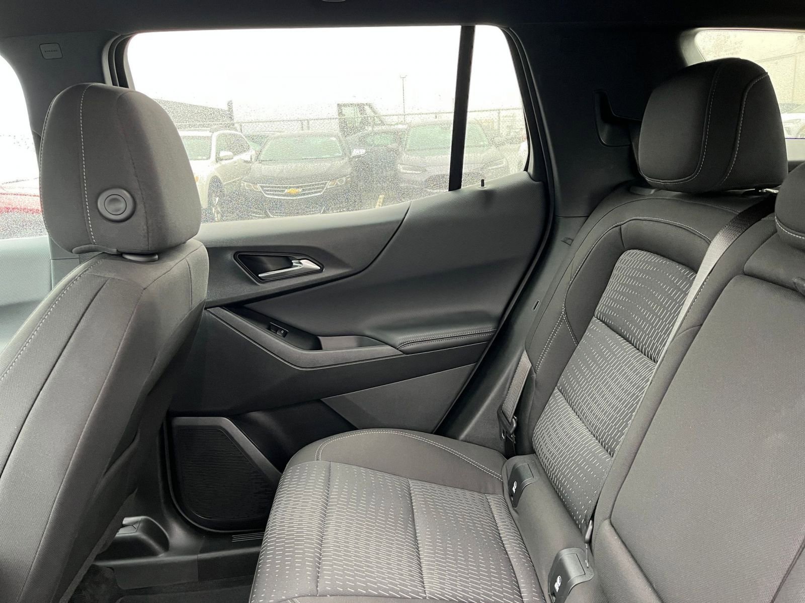 Used 2025 Chevrolet Equinox LT image 38