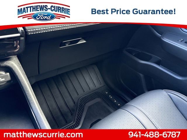 Used 2024 Honda Pilot Elite image 25