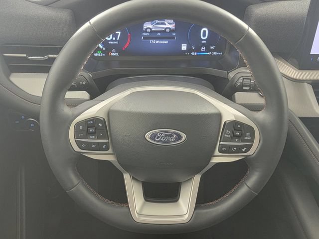 Used 2025 Ford Explorer Active w/ Active Comfort Package AWD/4WD image 26