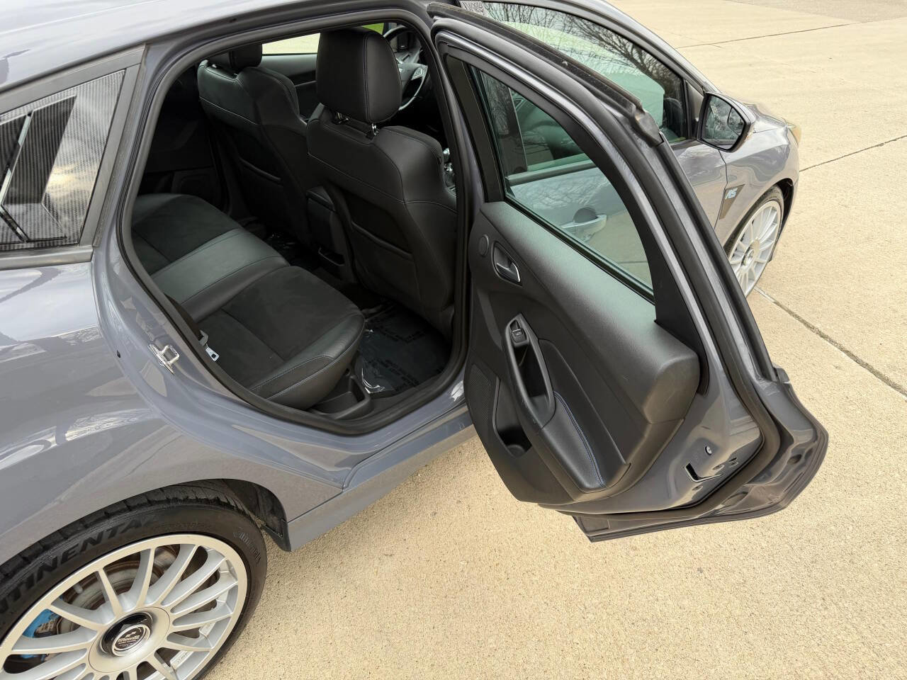 Used 2017 Ford Focus RS AWD/4WD image 31