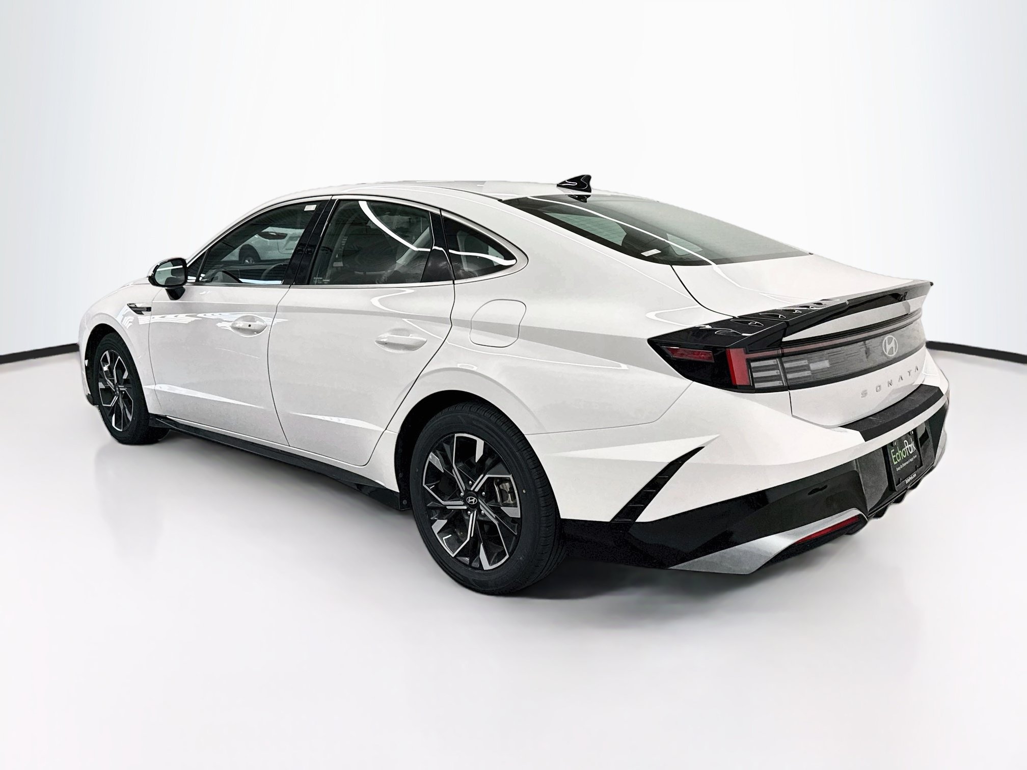 Used 2025 Hyundai Sonata SEL FWD image 5