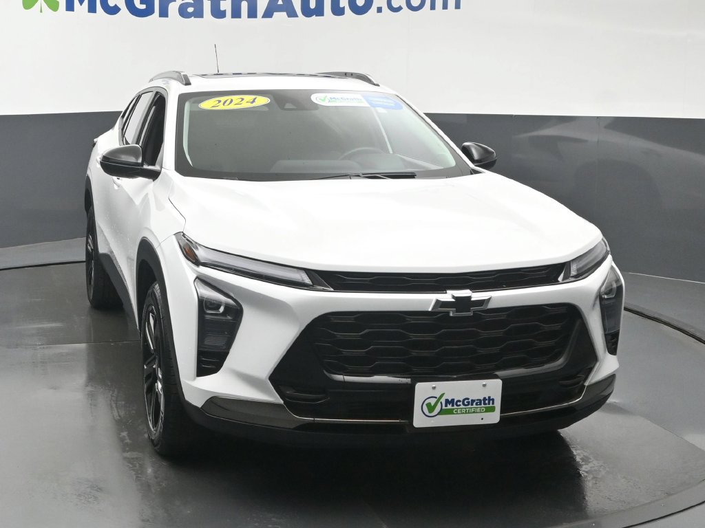 Used 2024 Chevrolet Trax ACTIV w/ Sunroof Package FWD image 5