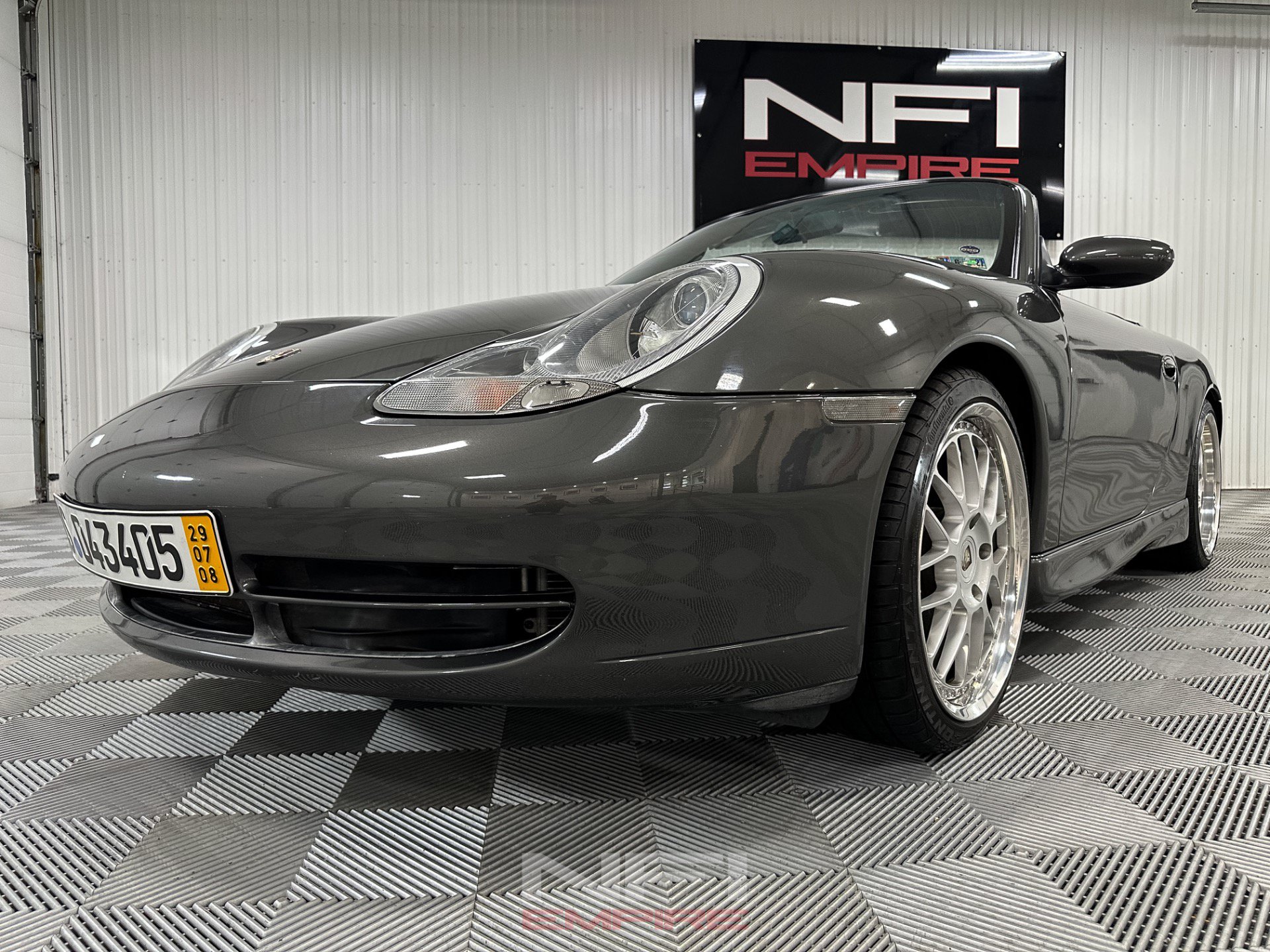 Used 2000 Porsche 911 Cabriolet image 22