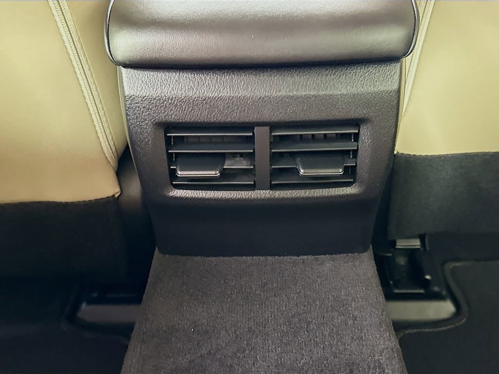 Used 2018 Lexus IS 300 w/ Premium Package image 27