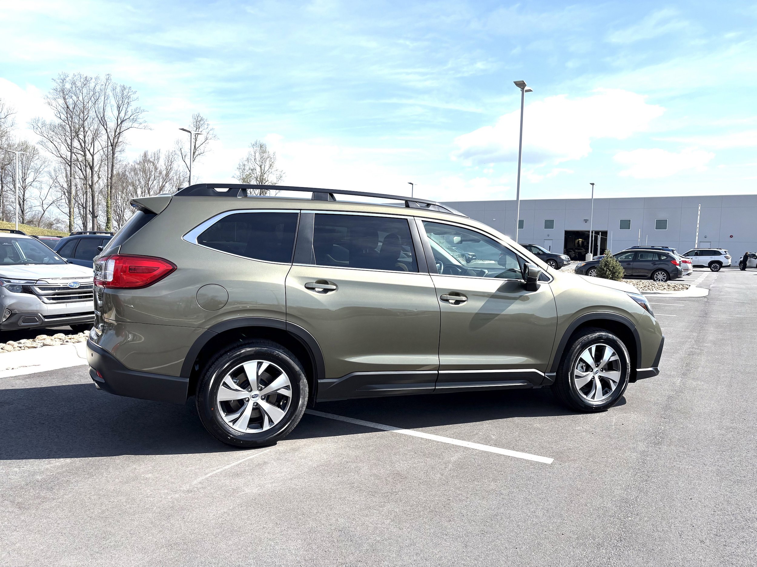 Certified 2025 Subaru Ascent Premium AWD/4WD image 8