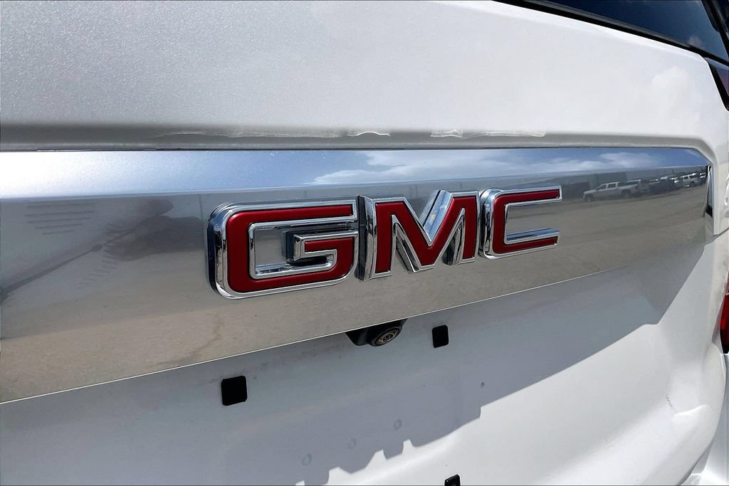 Used 2024 GMC Yukon Denali RWD image 27