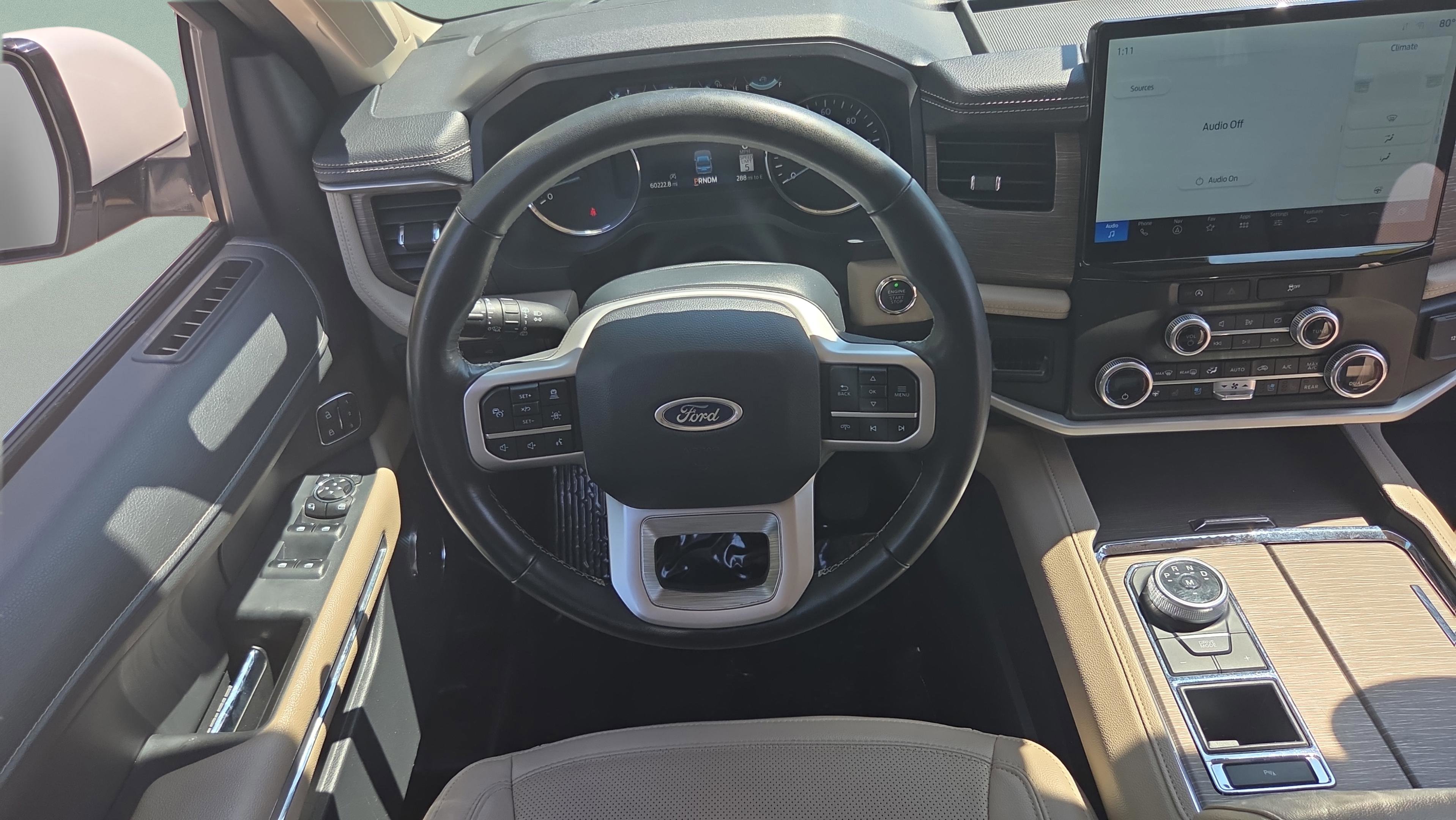 Used 2024 Ford Expedition Limited image 12