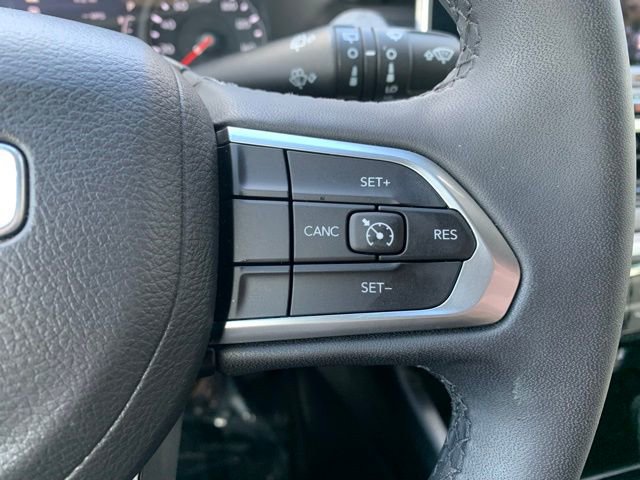 Used 2024 Jeep Compass Latitude image 17