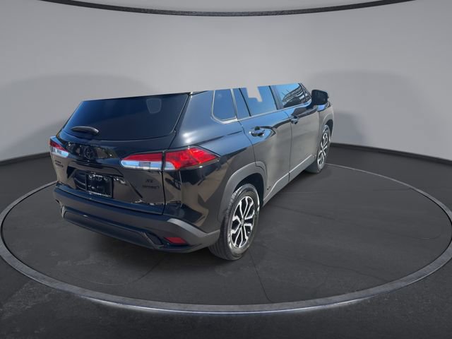 Used 2023 Toyota Corolla Cross SE image 16