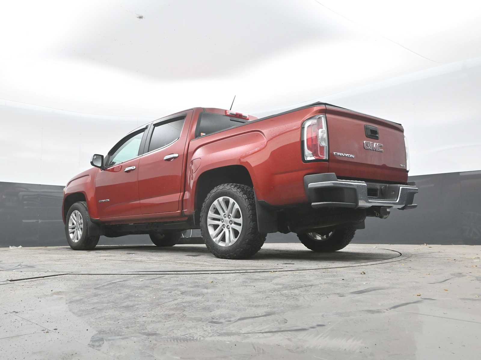 Used 2015 GMC Canyon SLT w/ Driver Alert Package AWD/4WD image 23