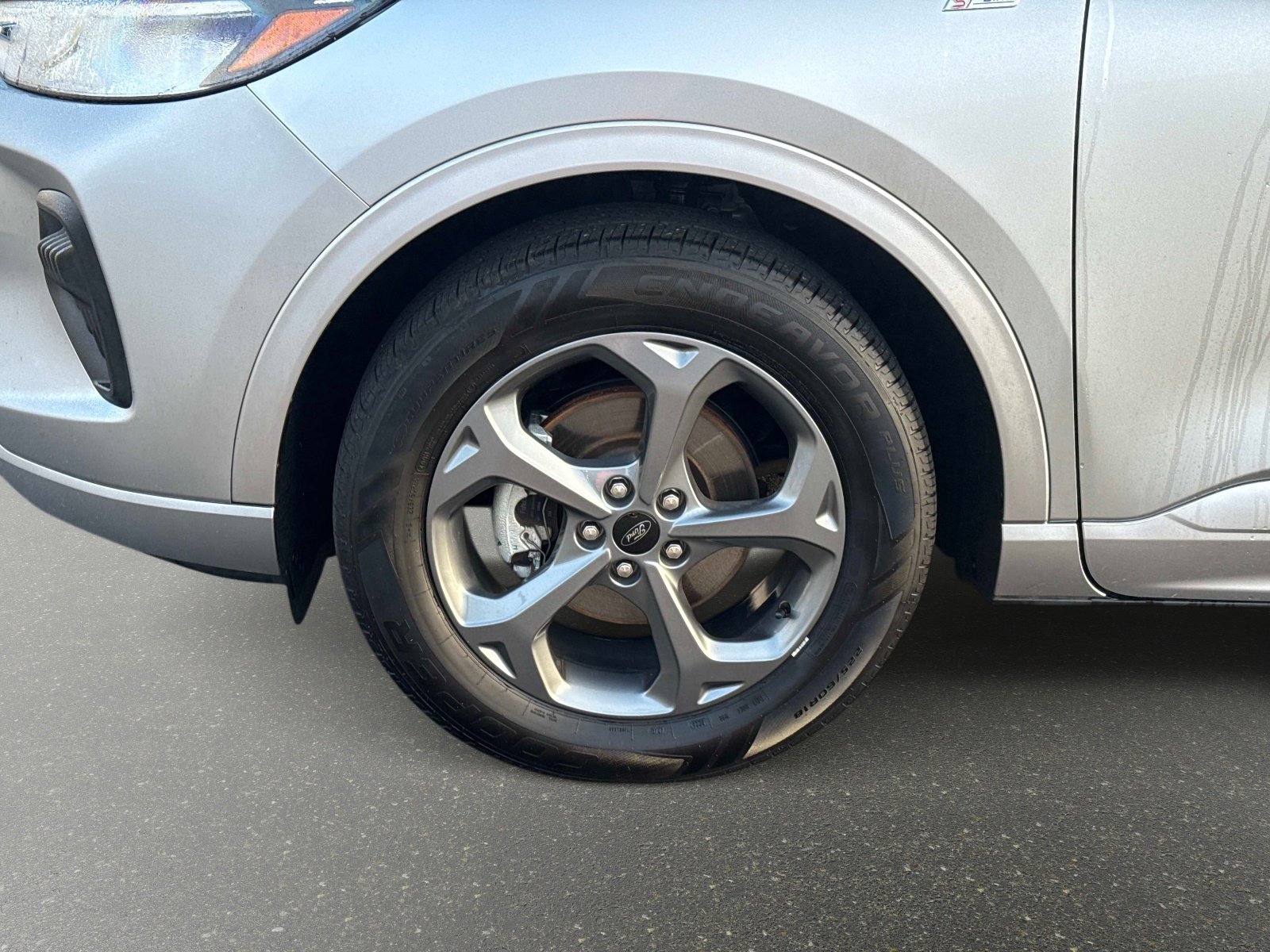 Used 2023 Ford Escape ST-Line image 11