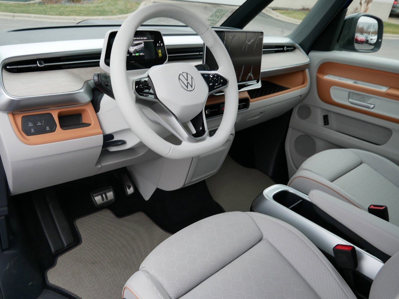 New 2025 Volkswagen ID. Buzz 1st Edition image 3