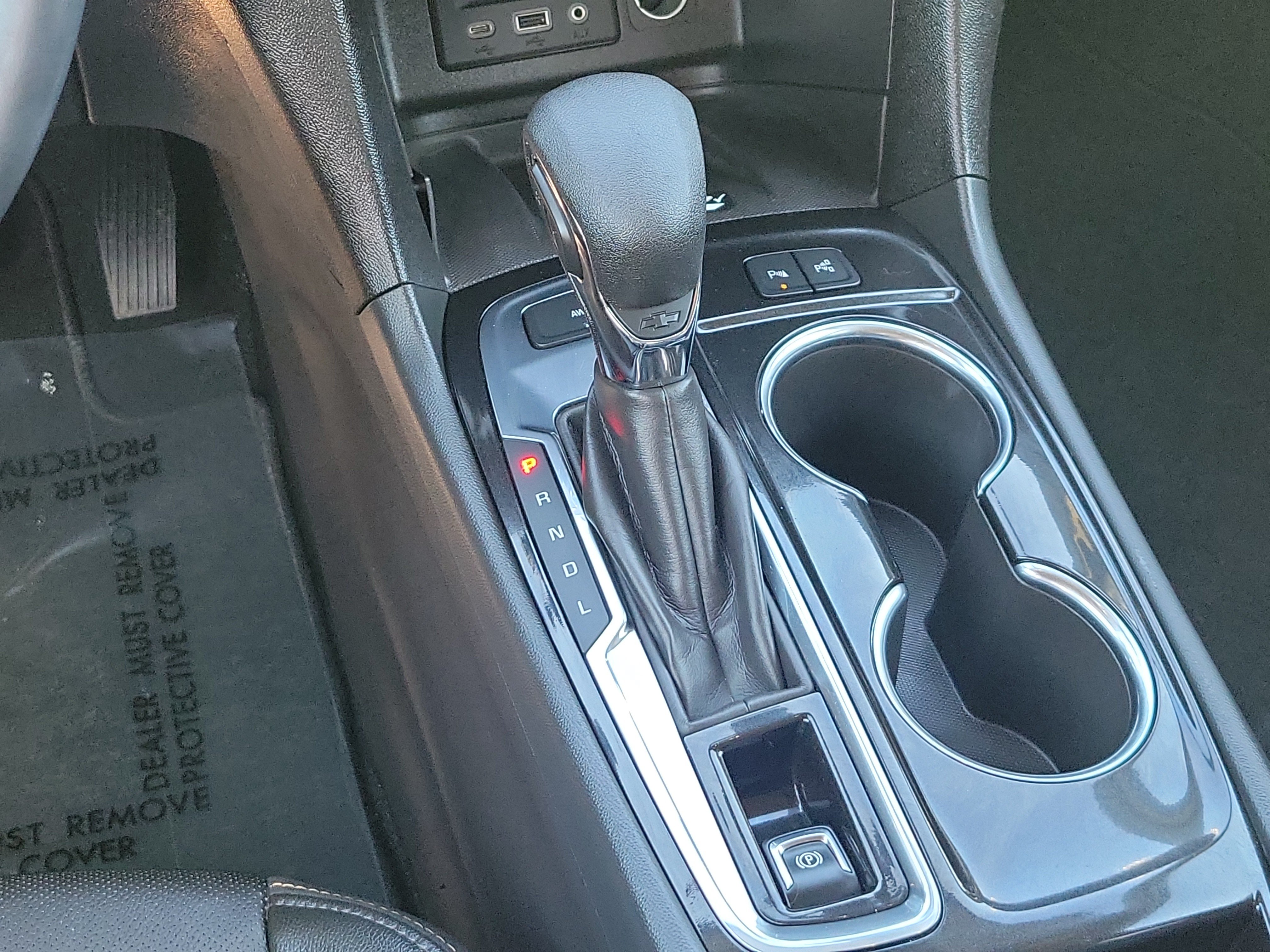 Used 2024 Chevrolet Equinox Premier AWD/4WD image 24