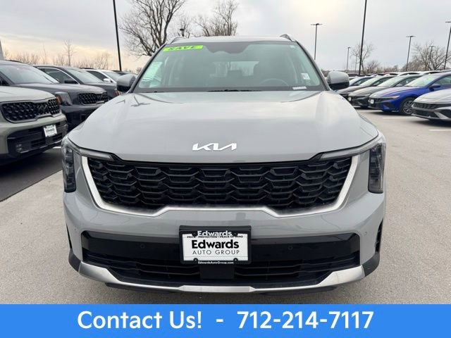 New 2025 Kia Sorento S image 2