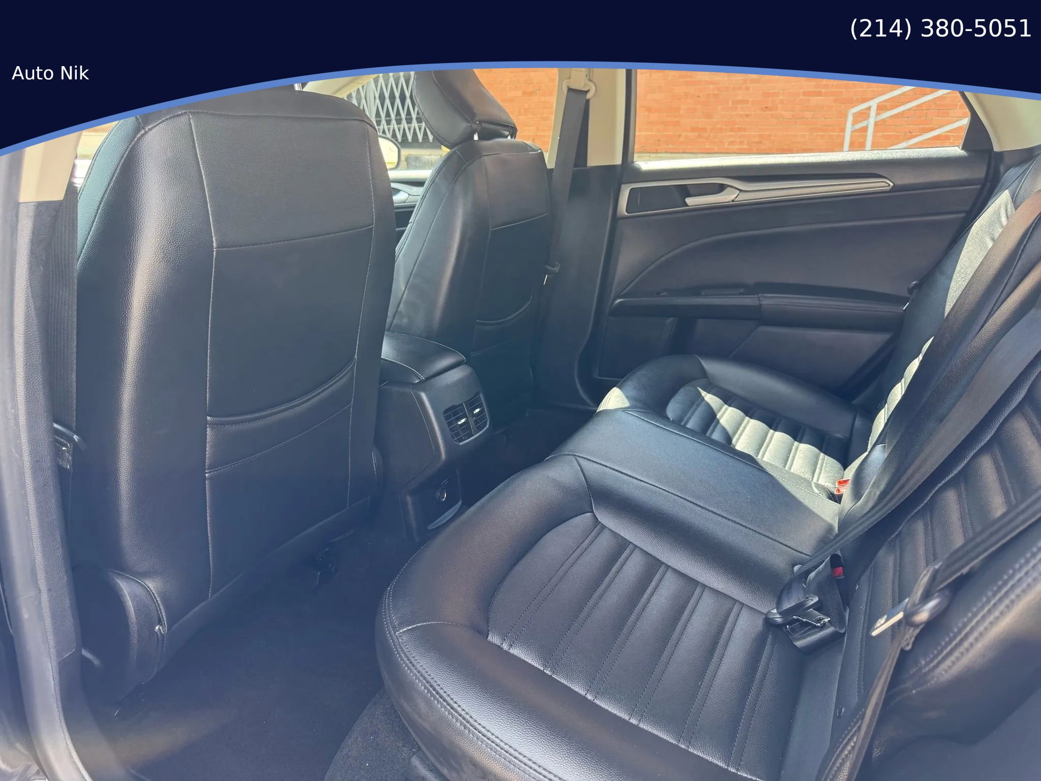 Used 2020 Ford Fusion SE image 18