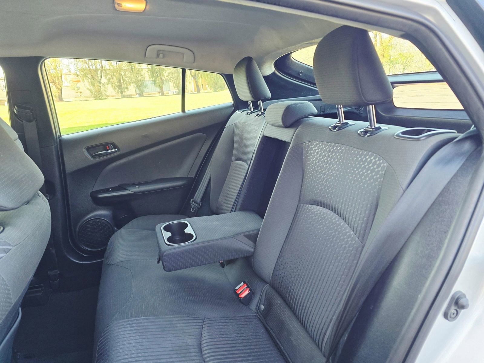 Used 2017 Toyota Prius Two image 38