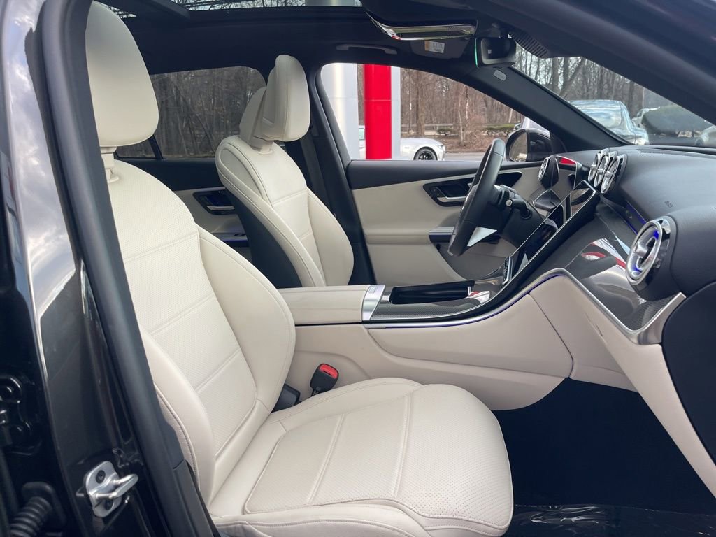 Used 2025 Mercedes-Benz GLC 350e 4MATIC image 19