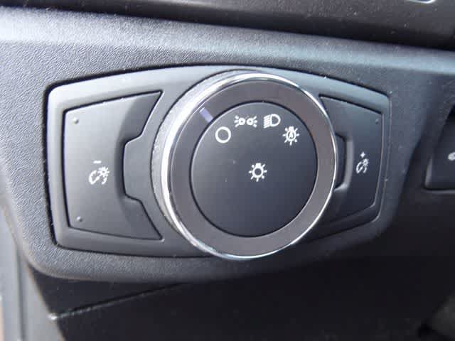 Used 2019 Ford Fusion SE FWD image 10