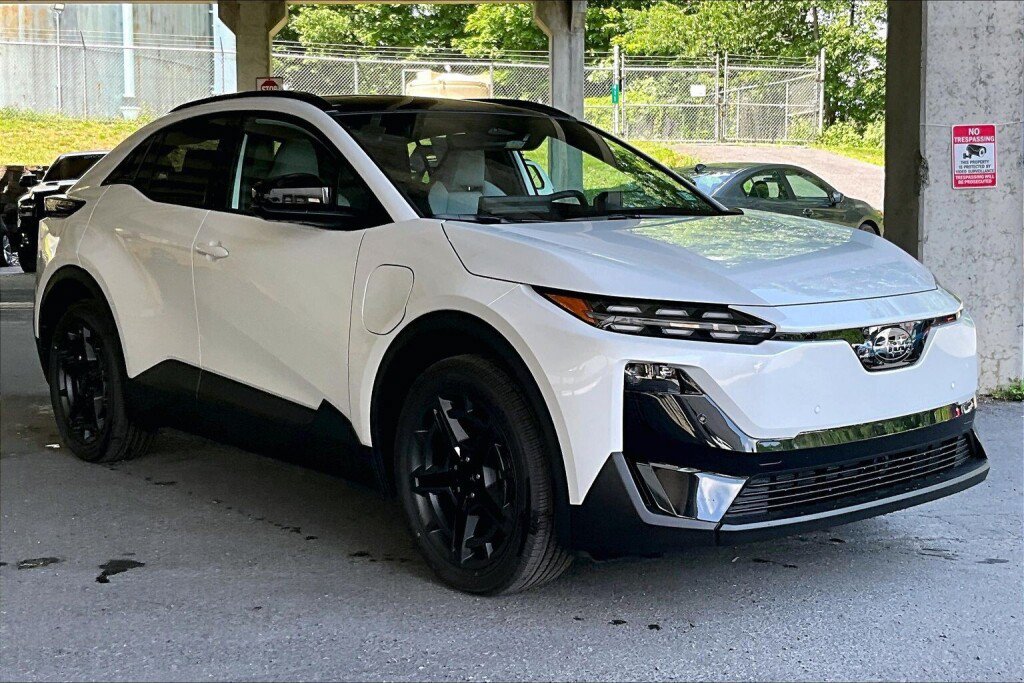 New 2026 Subaru Uncharted AWD image 10