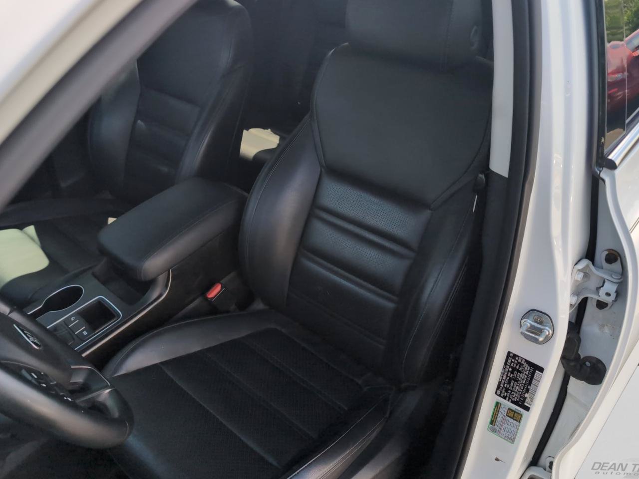 Used 2018 Kia Sorento EX FWD image 11