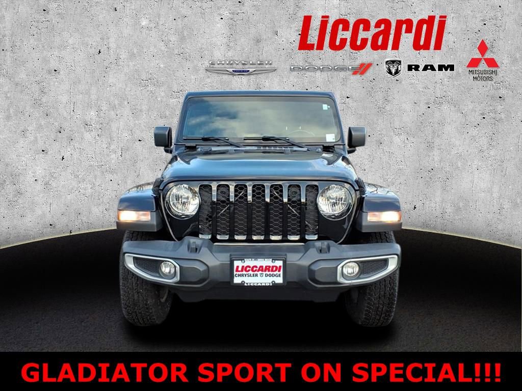 Used 2021 Jeep Gladiator Sport video 2
