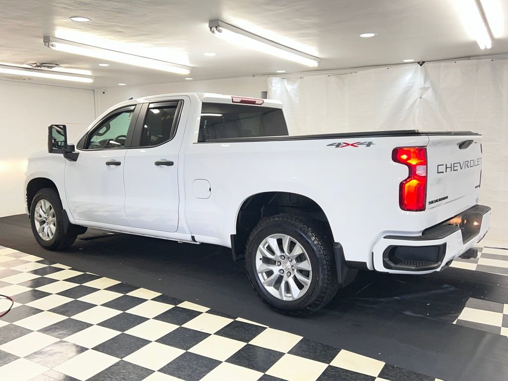 Used 2021 Chevrolet Silverado 1500 Custom w/ LPO, Dark Essentials Package AWD/4WD image 7