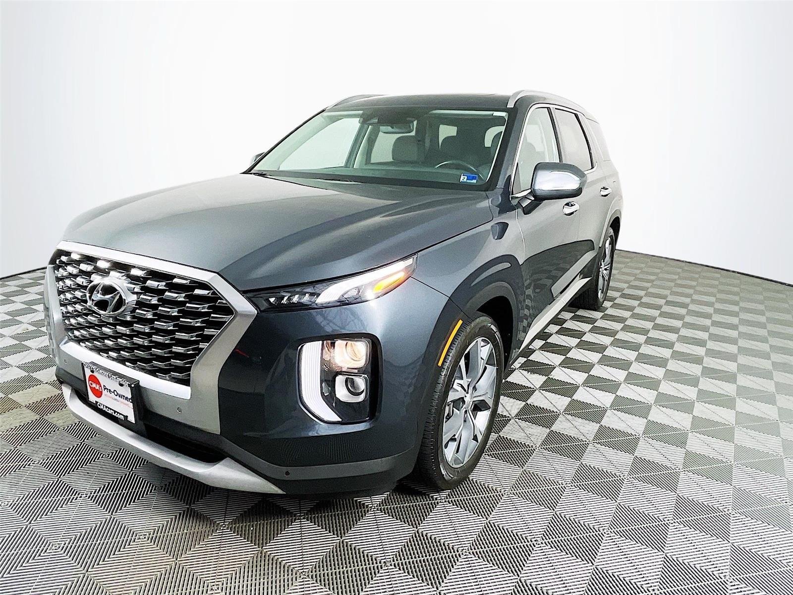 Used 2020 Hyundai Palisade SEL FWD image 3